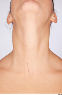 Suleika neck 0001.jpg